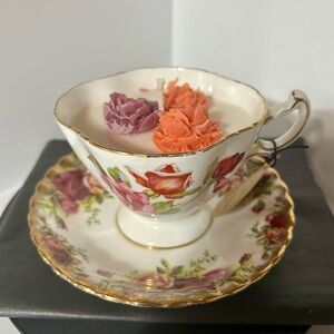 Floral Teacup Candle with Roses